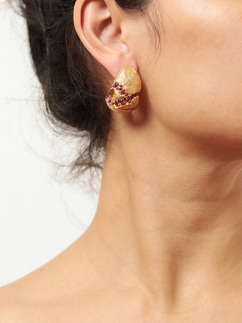 fuchsia crystallized golden ovoid molten earrings I